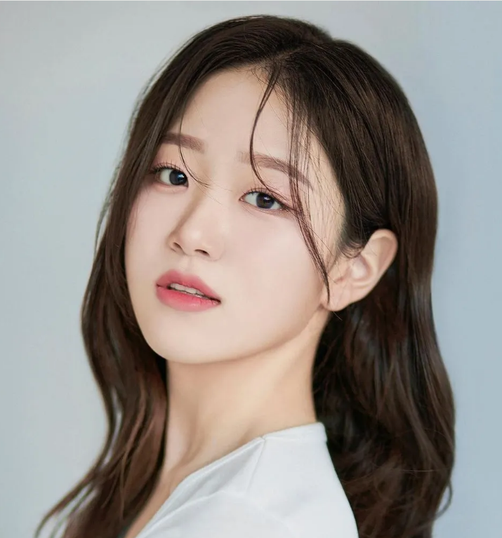 졸업생 이미지